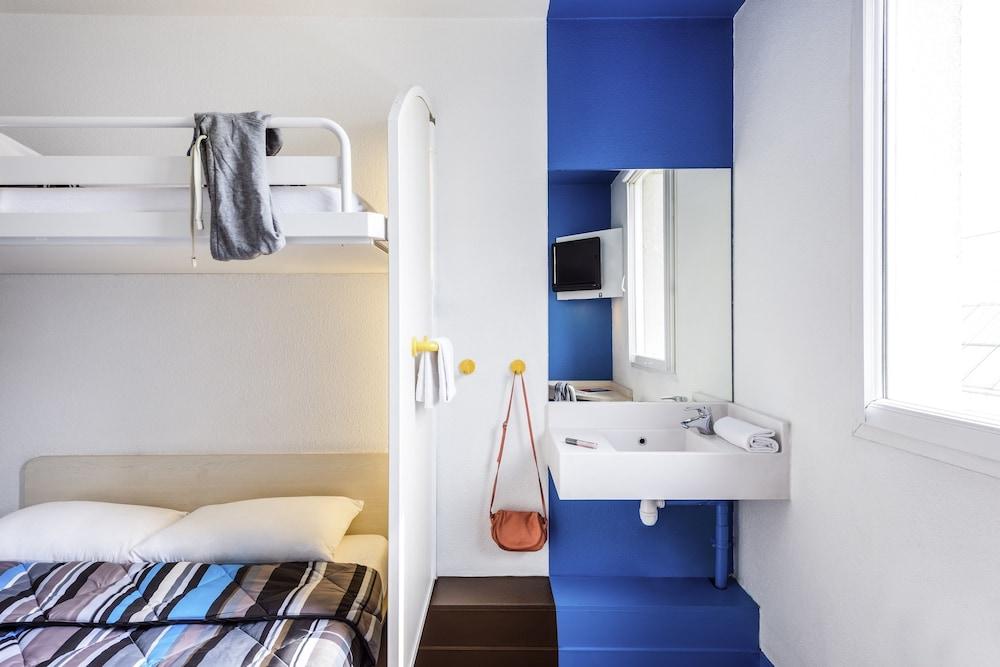 hotelF1 Evreux Sud Room
