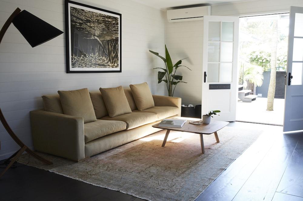 28 Degrees Byron Bay - Adults Only Interior Entrance