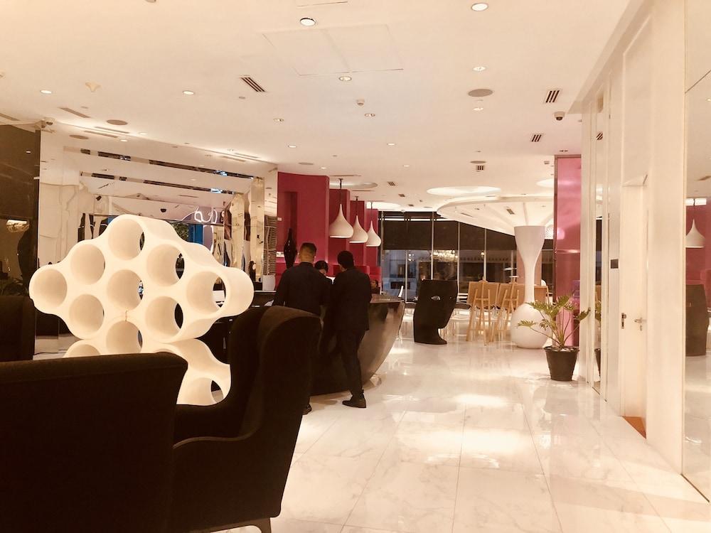 أجور ريزيدنسيز كوندومينيوم ديلي رينتال منطقة الجلوس في الردهة