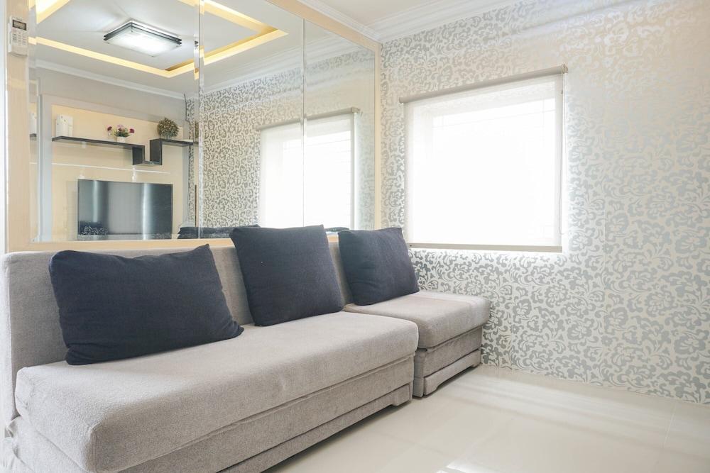 Beautiful and Comfy 2BR Menteng Square Apartment Interior