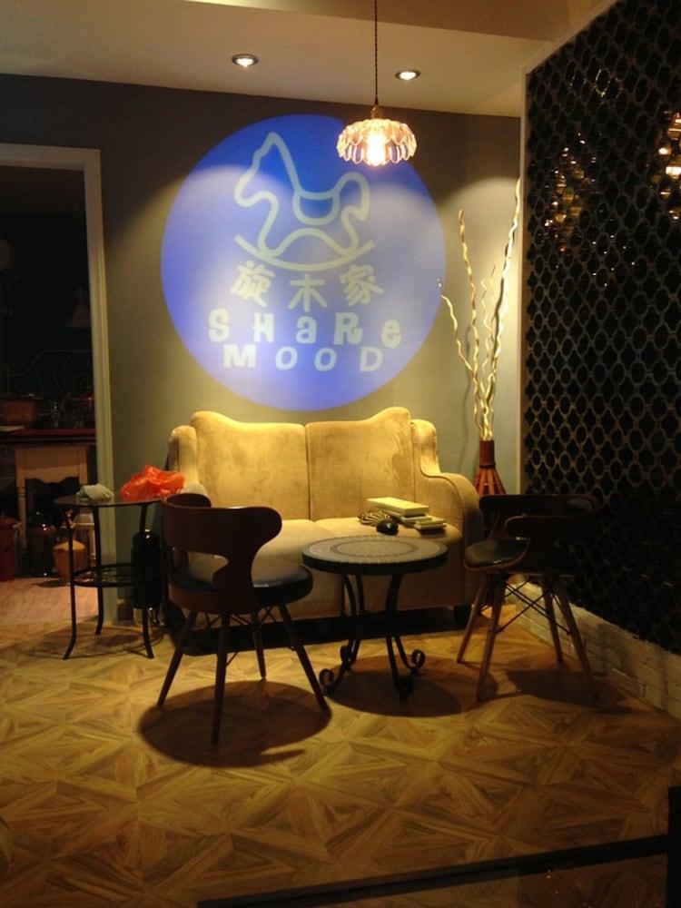 Sharemood Guest House Interior Detail