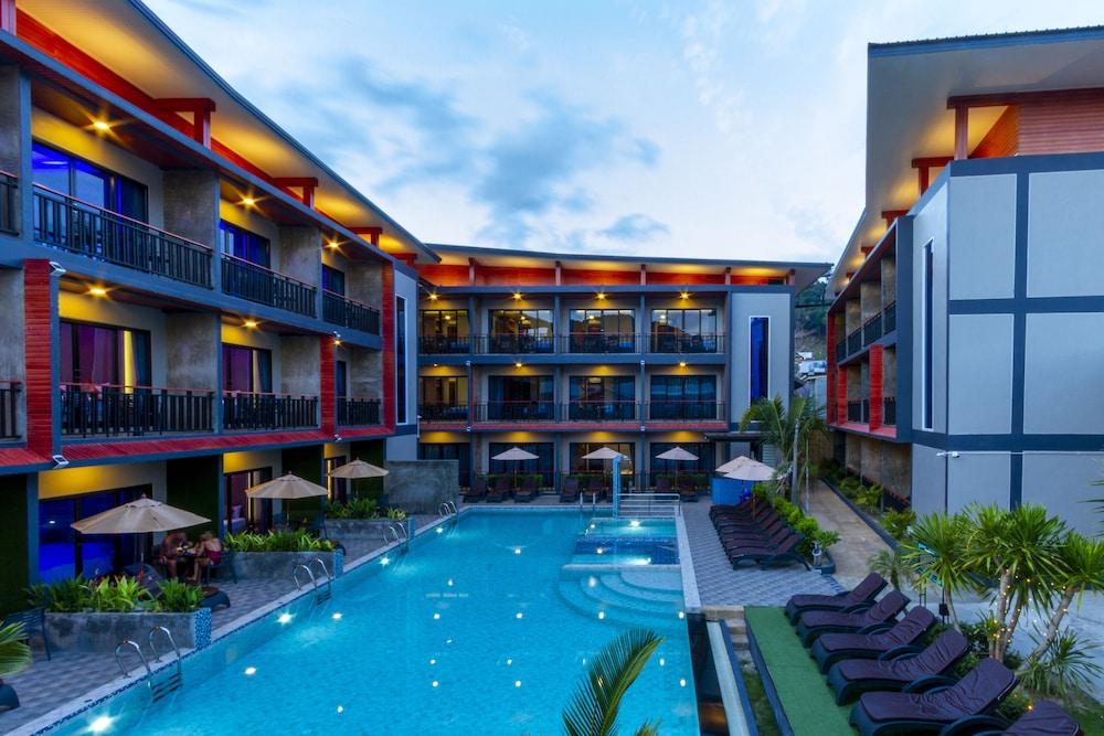Coco Bella Resort Exterior