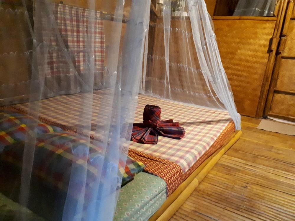 Num Chaykhong Room