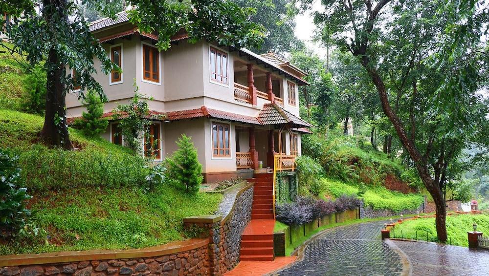 إندفارا ريتريت