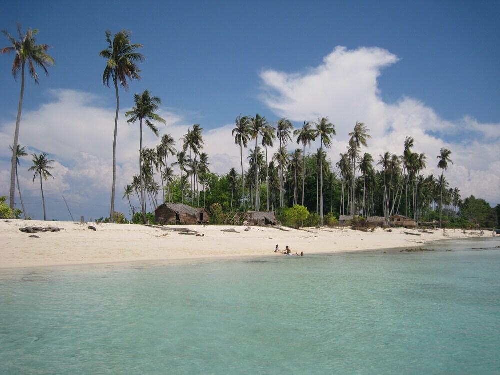 Sipadan Inn 2 Beach