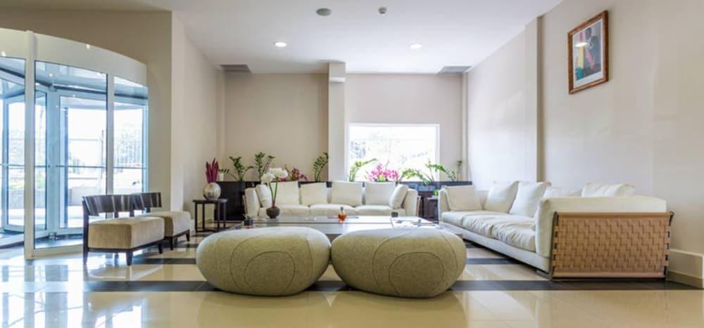 Millenium Suites Lobby