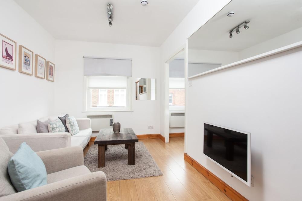 Basic Apartment for Two Amazing Location Featured Image
