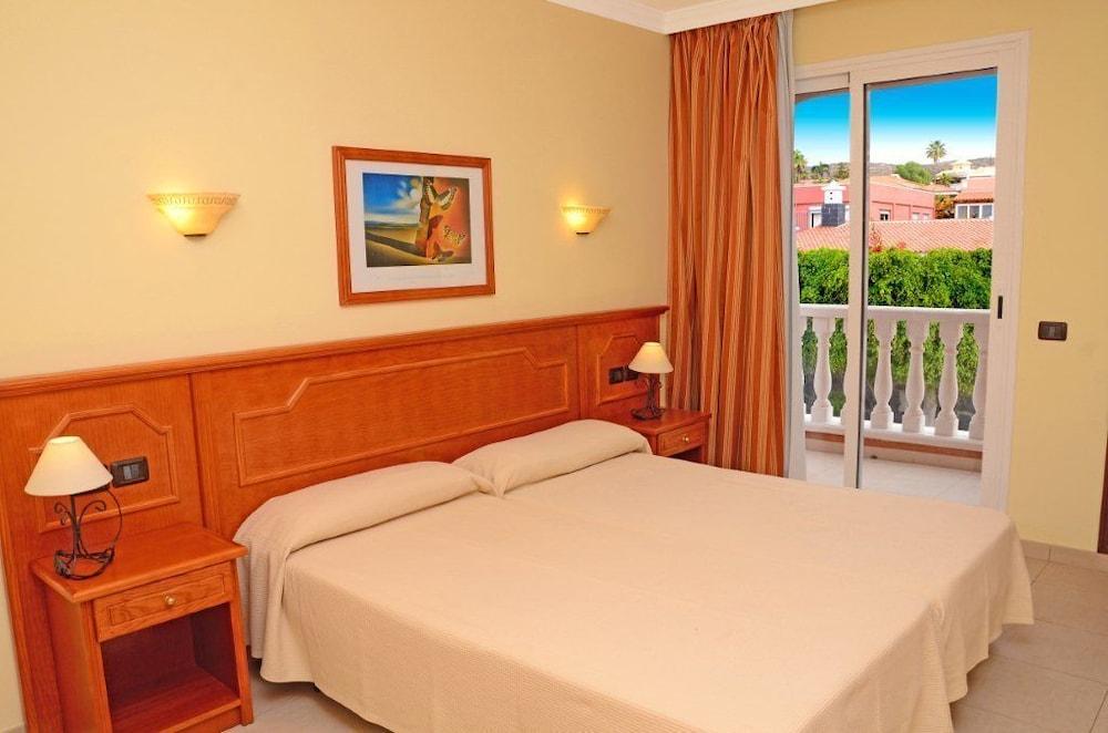 Apartamentos Callaomar Others