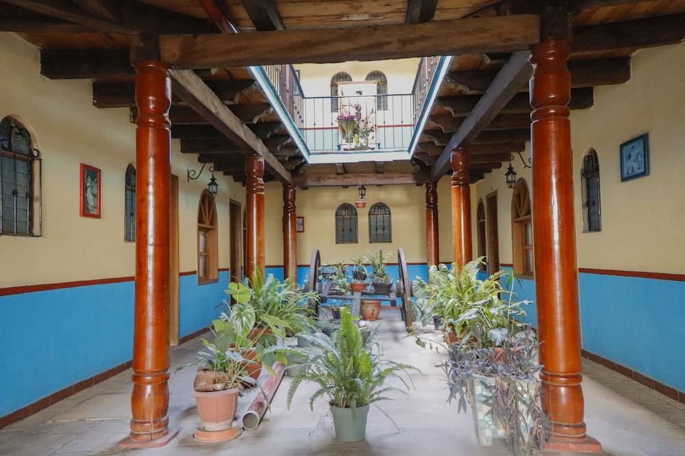 Mesón de los Ángeles Interior