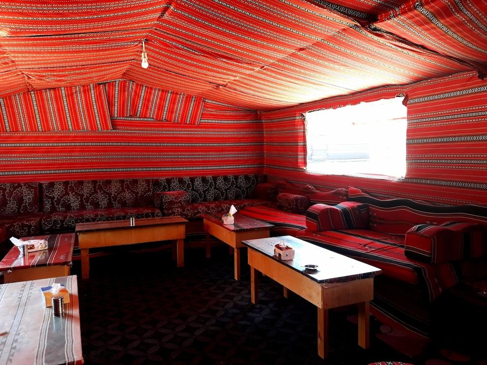 Martian desert camp Interior Detail