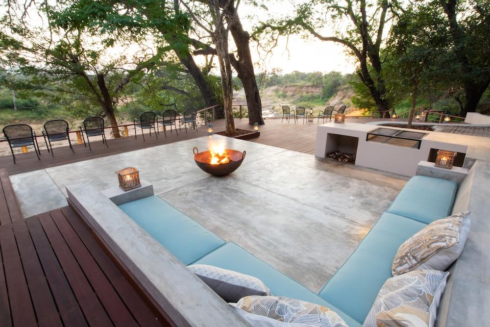 Nyala Safari Lodge Exterior