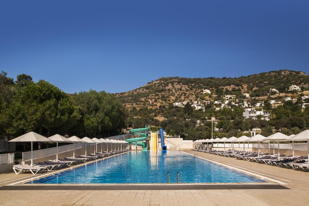 Voyage Türkbükü Hotel