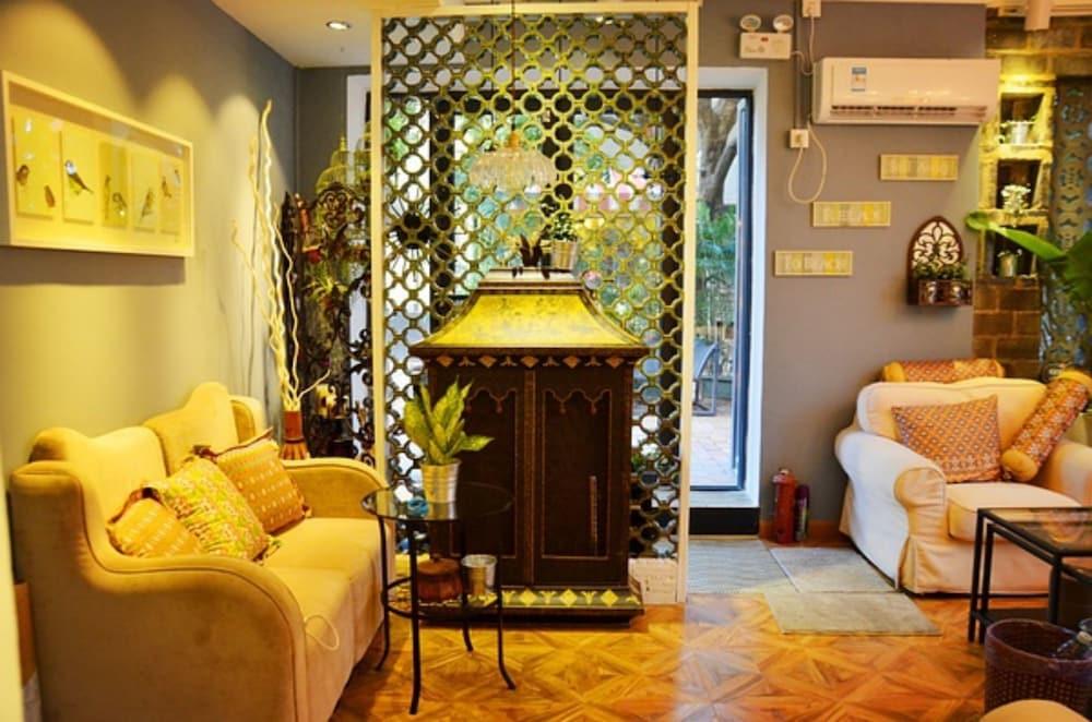 Sharemood Guest House Interior Detail