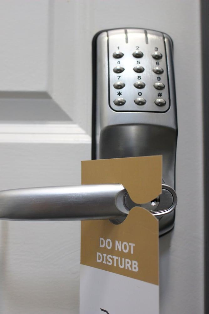 Reading Serviced Rooms Interior Detail