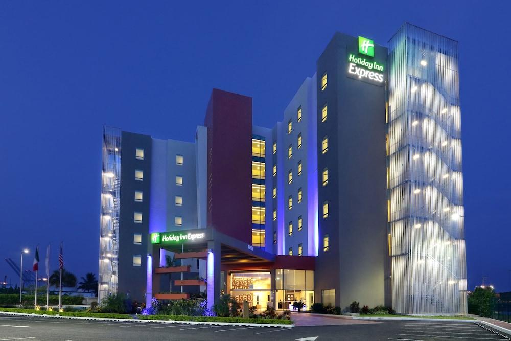 Holiday Inn Express Tuxpan by IHG Exterior