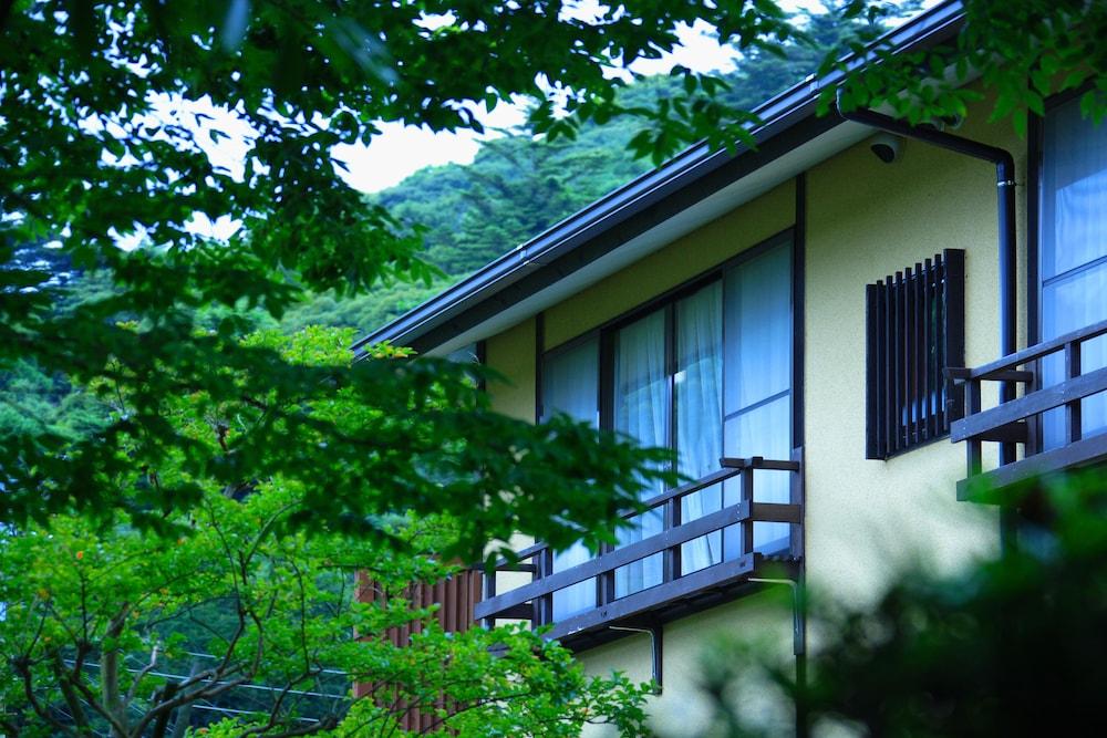 Ryokusuitei Exterior