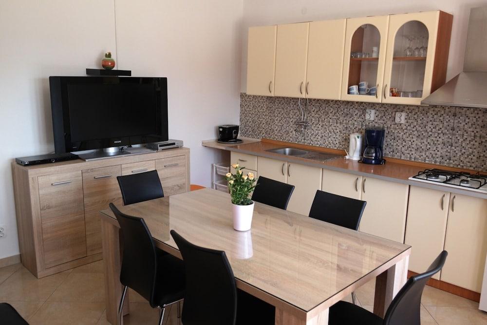 Apartment Maša Private kitchen