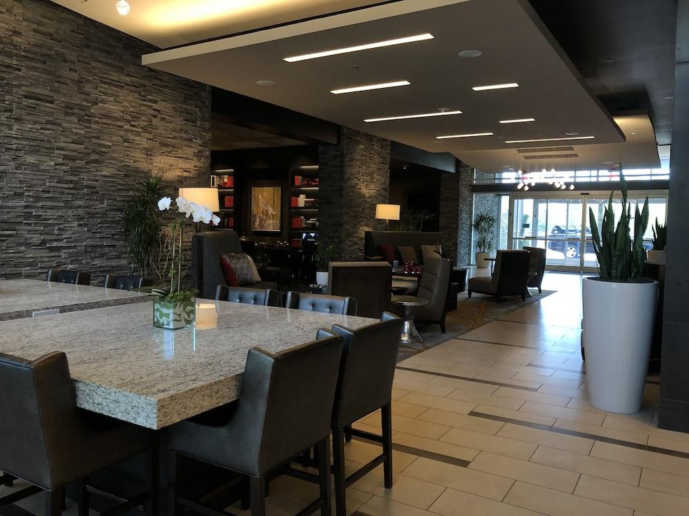 The StateView Hotel, Autograph Collection Lobby