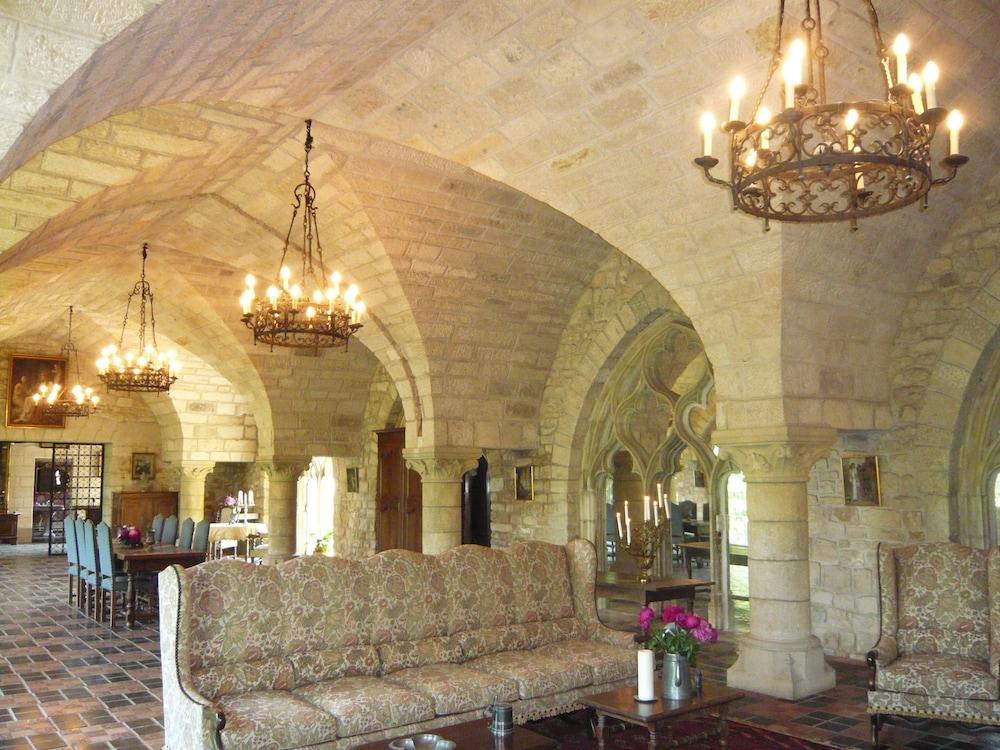 هاتونشاتل شاتو إيه ريستوران لا تابل دو شاتو منطقة الجلوس في الردهة