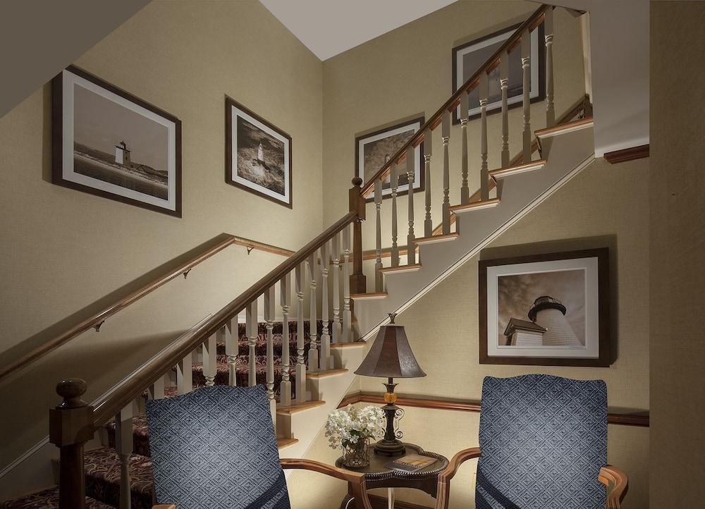 Inn on the Square Interior Entrance