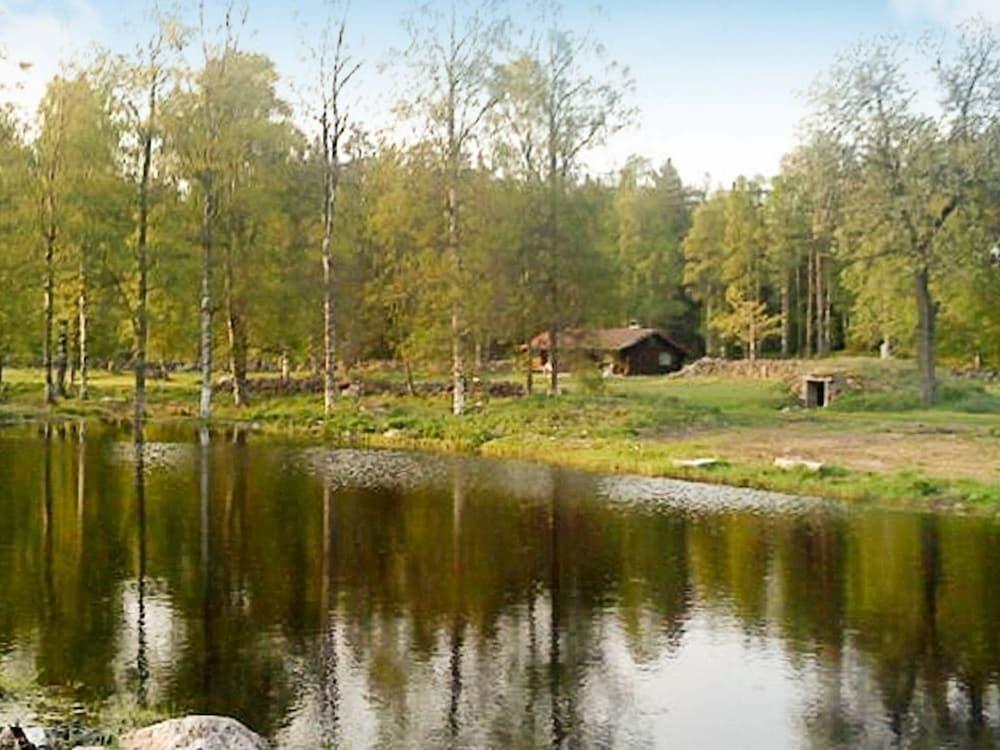 6 Person Holiday Home in Lenhovda