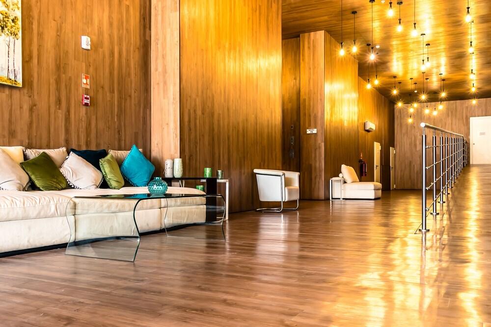 Impressive Ocean View Lobby Lounge