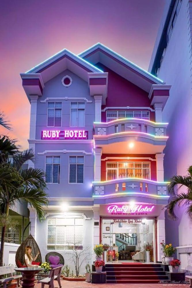 Ruby Hotel Interior