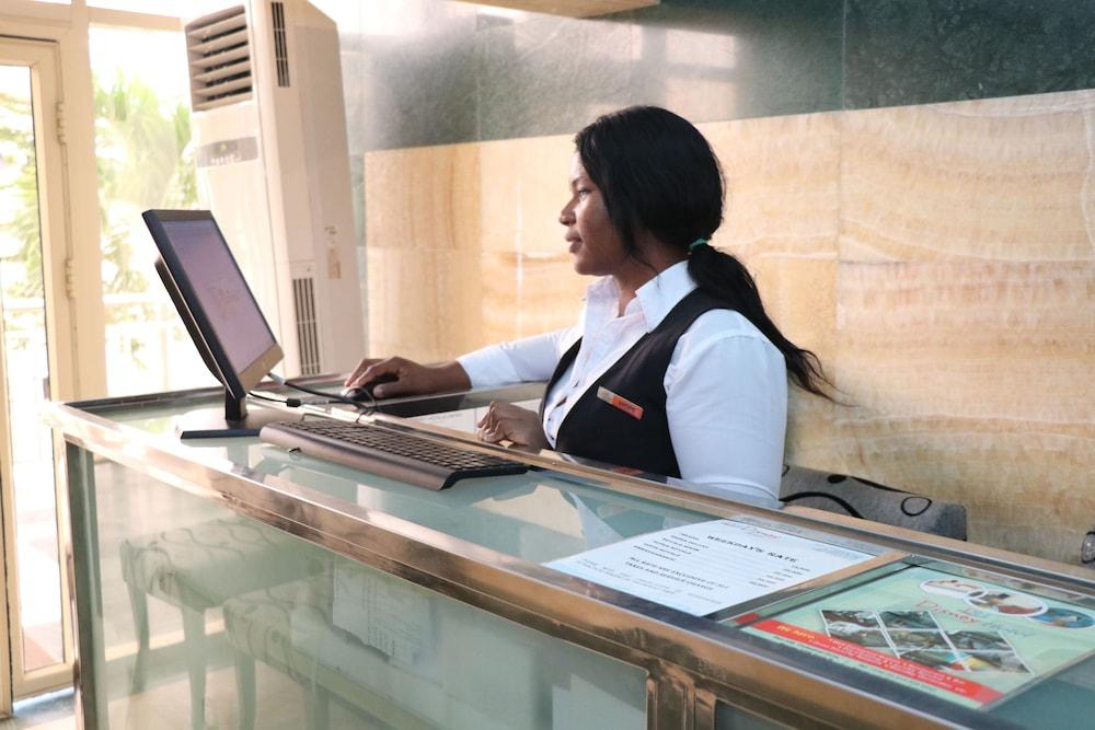 Cadestral Zone Hotel Reception