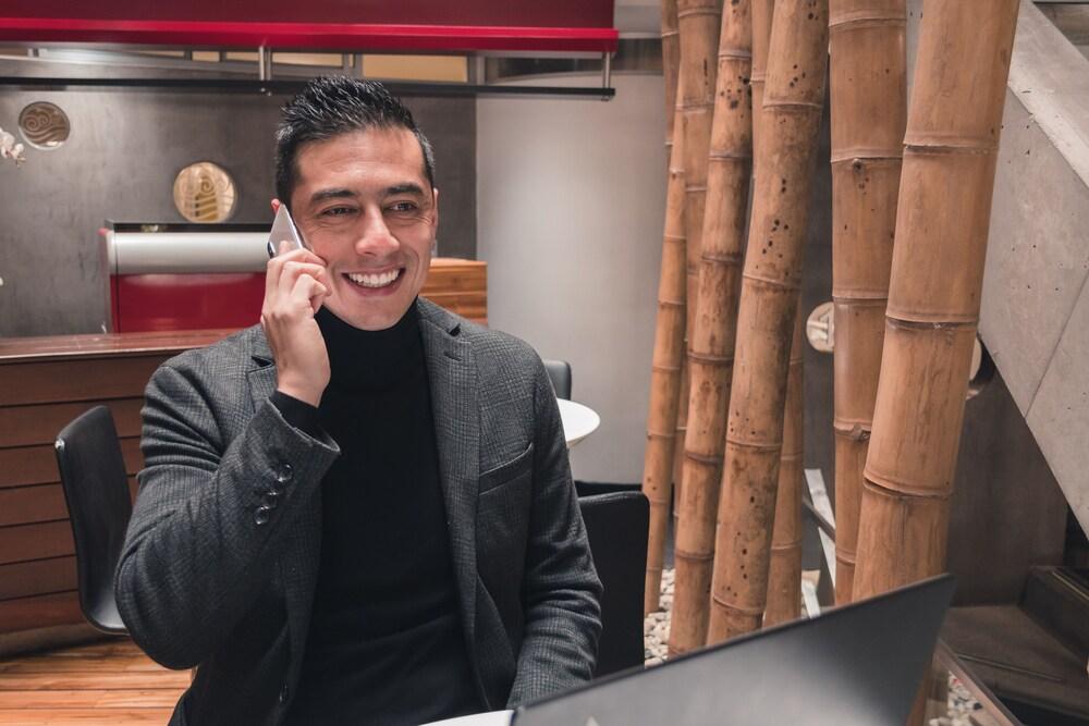 هوتل 5 إيليمينتوس كورفيريس ب ا يإ بي منطقة الاستقبال