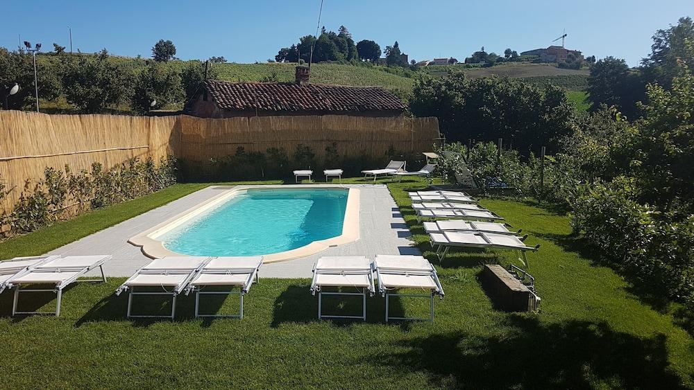 San martino langhe Outdoor Pool
