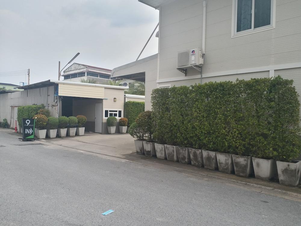The 9 Resort Exterior