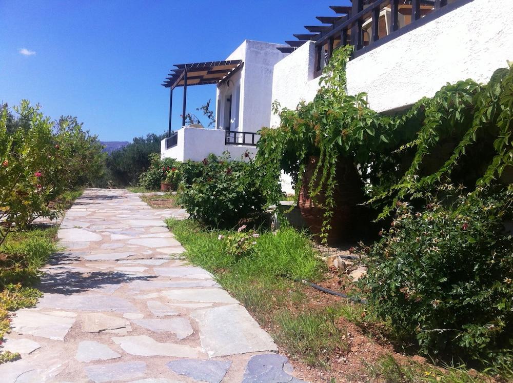 Casa di Mare Property Grounds