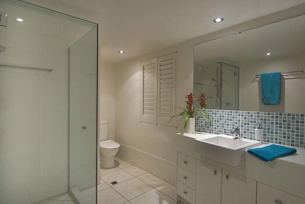 Commodore Bathroom