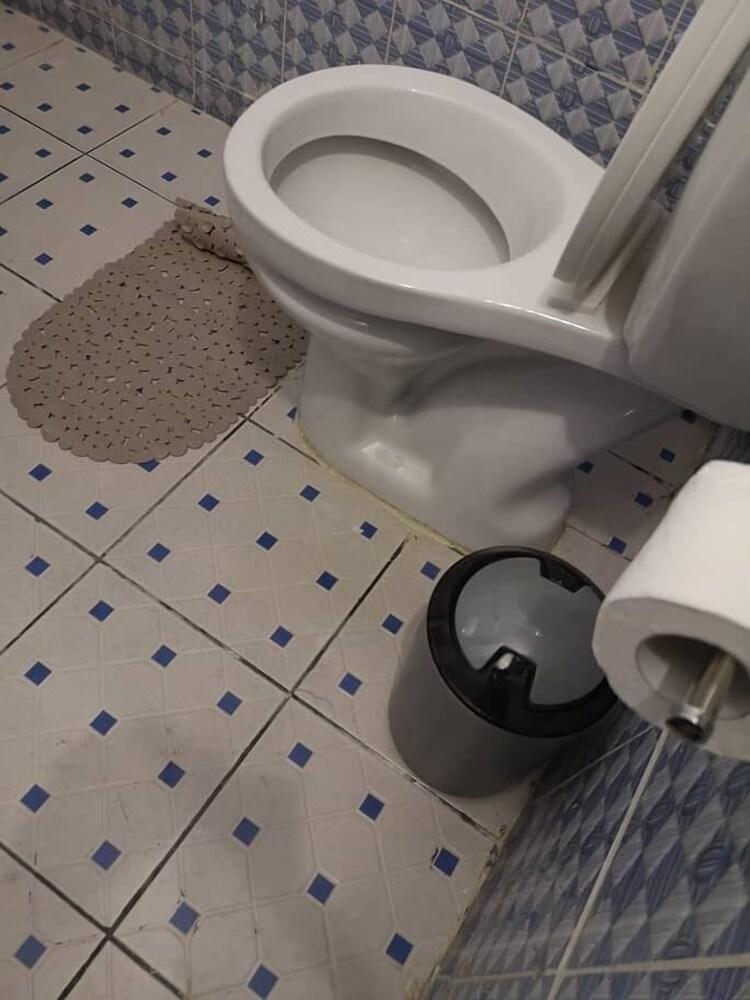 Yopougon Serenity Abidjan Bathroom