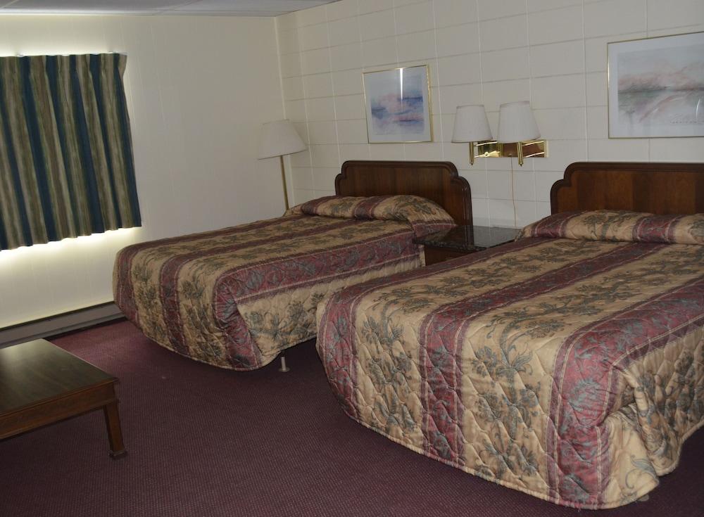 Grand Inn Moorhead