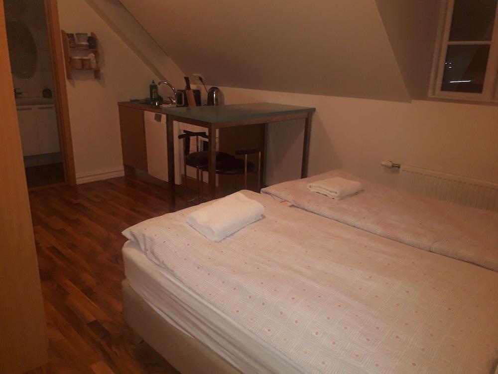 Mánagisting Guesthouse Room