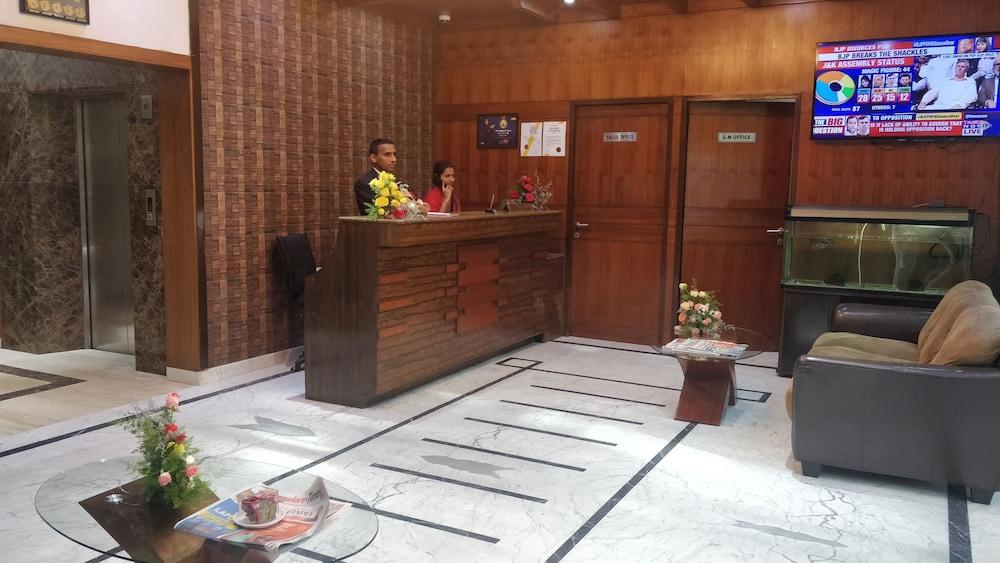 The Ambient Turrent Reception