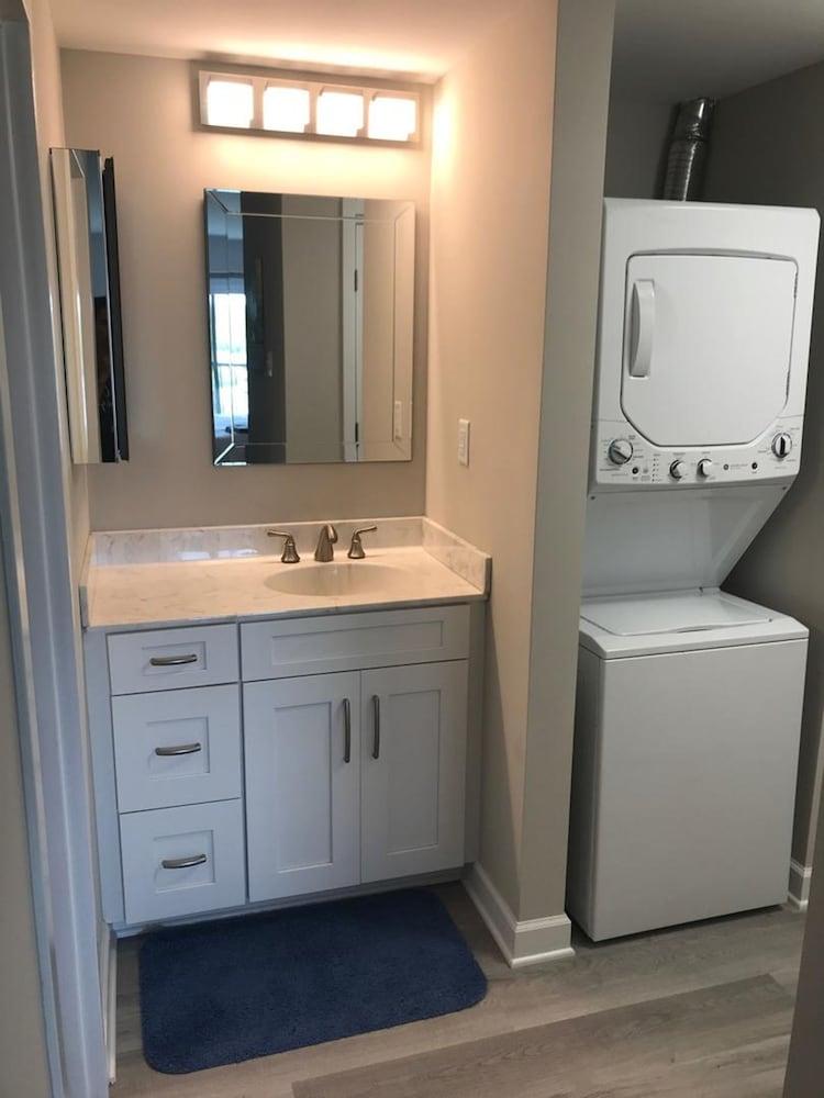 Henlopen Unit 712 by Long & Foster Bathroom