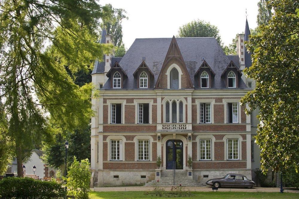 Manoir de Contres Featured Image