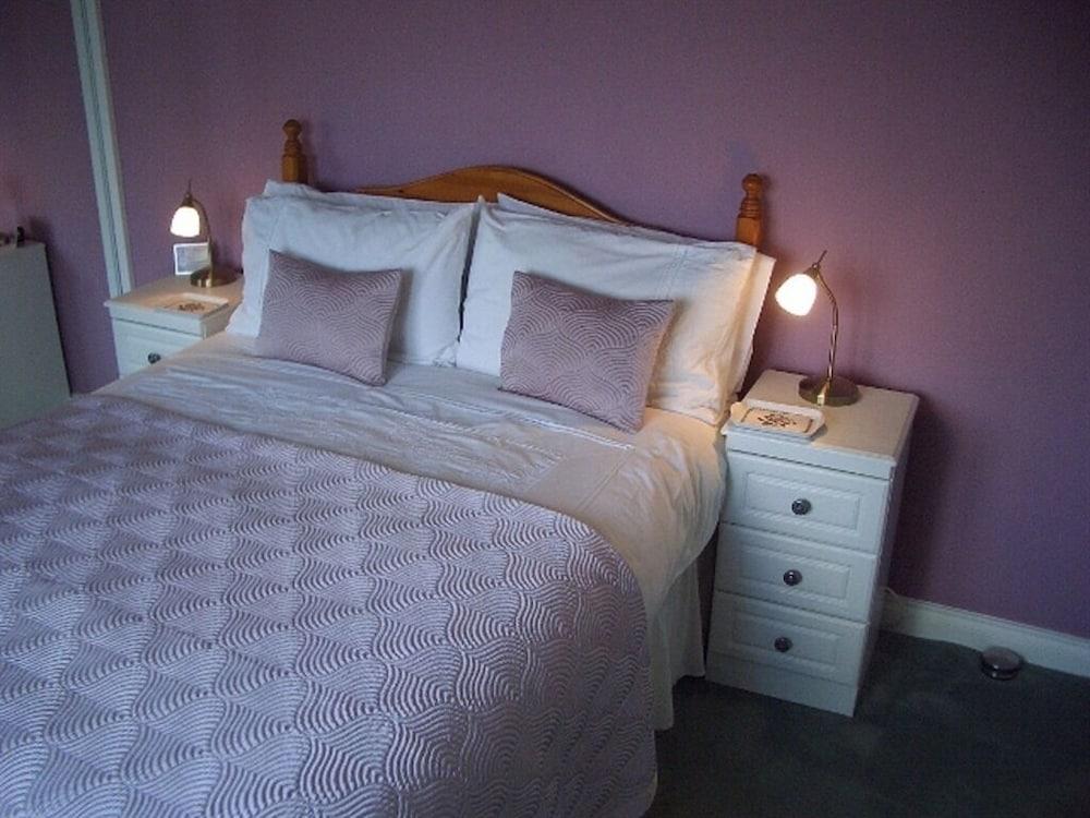Quixhill - Denstone - Dove Meadow B & B Room