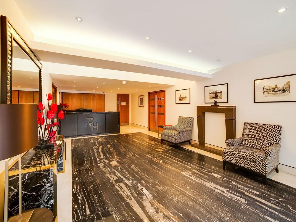 جرايس فول ستوديو إن لندن نير تشورتشيل وار رومز منطقة الاستقبال