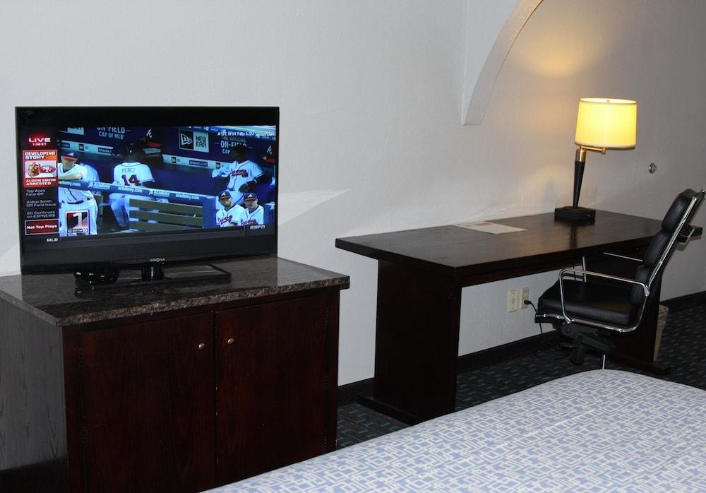 Express Inn and Suites Trion Room