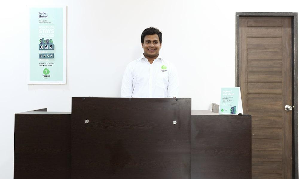 Treebo Hi Line Apartments Kalapatti Reception