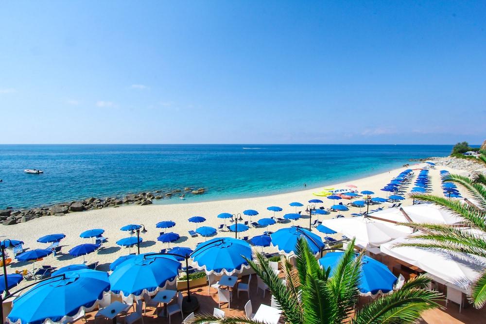 فيلاجيو أوتل ليدو سان جوسابيه الشاطئ