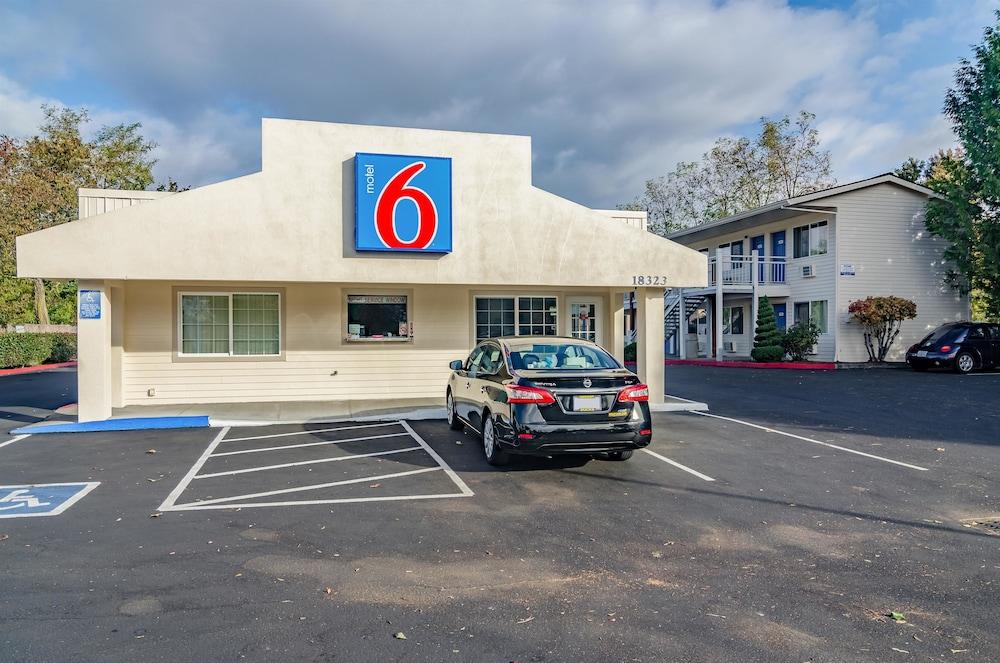 Motel 6 Gresham Exterior
