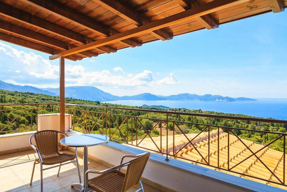 Villa Aetos Large Private Pool Sea Views A C Wifi Eco-friendly - 921 Room