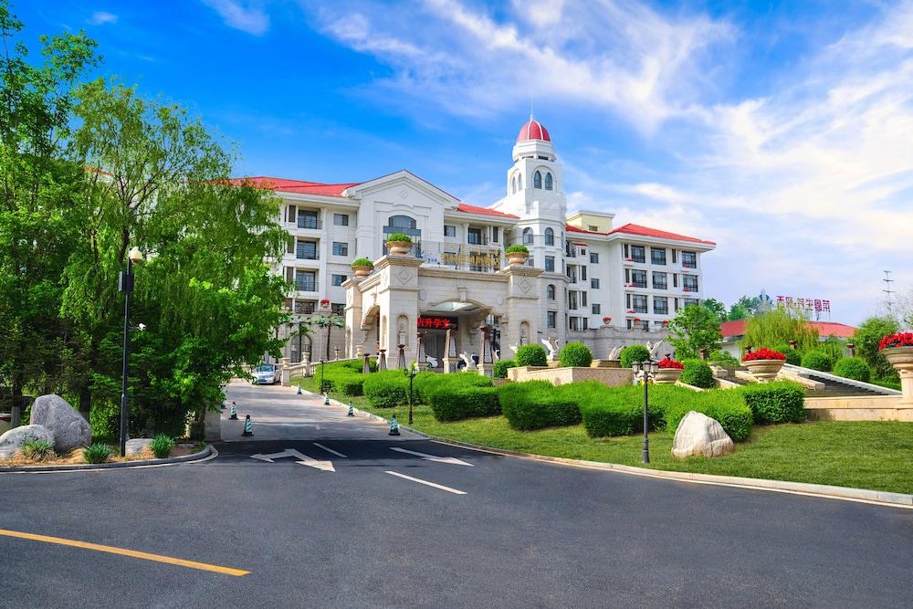 Country Garden Phoenix Hotel Tongliao