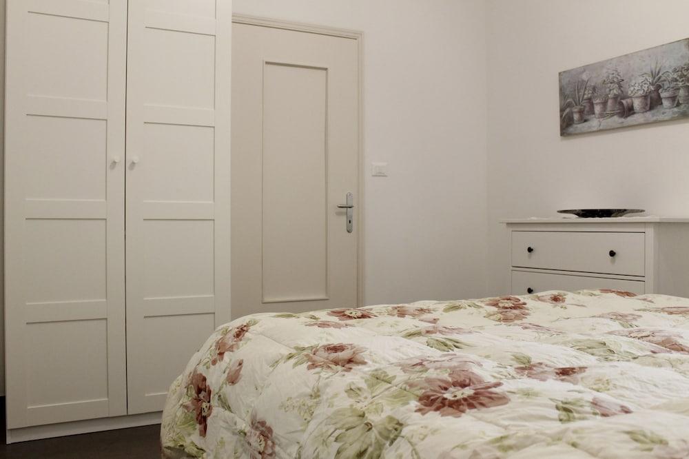 Re Lear Room