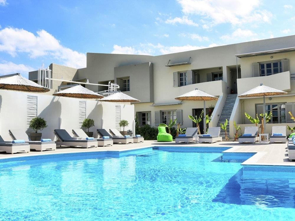 Newly Built Appartments, in Centre Elounda, Communual Large Pool, NE Coast Exterior