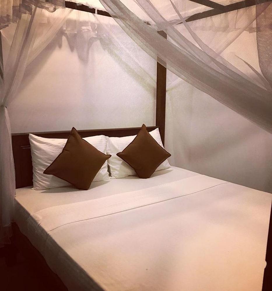 Sasen villas - Polhena Beach Room